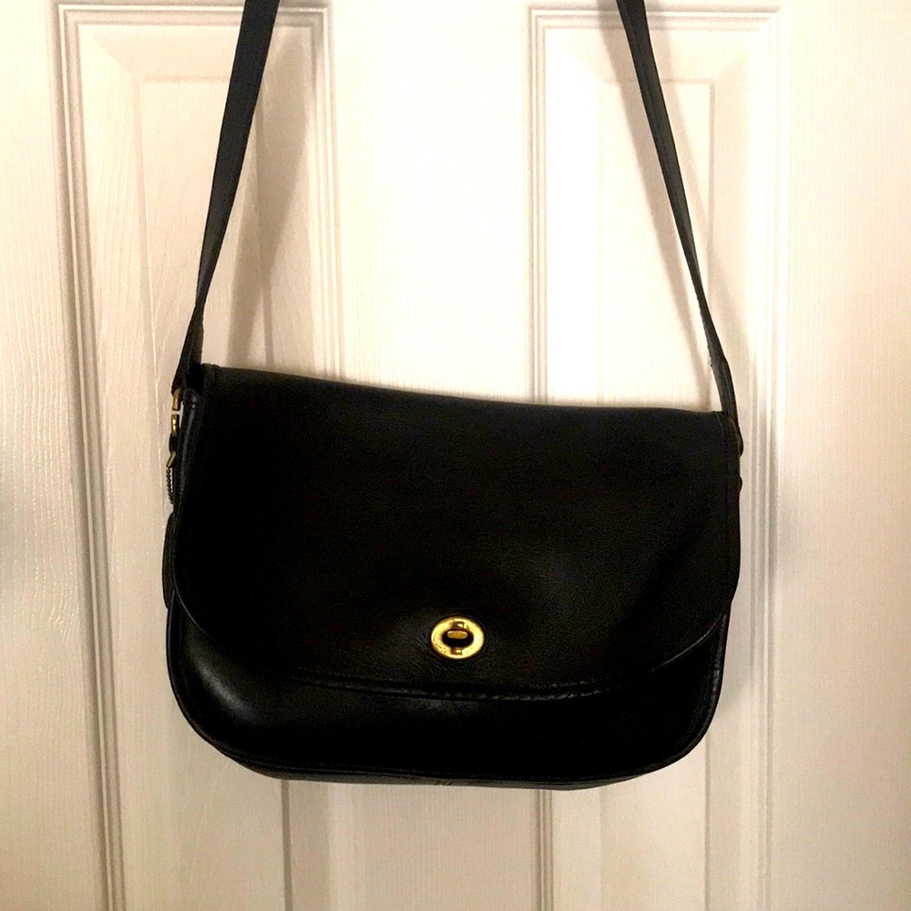 Coach crossbody classic leather